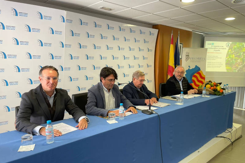 ASAJA Alicante y Fecoreva han informado a los regantes sobre la huella de nitrato
