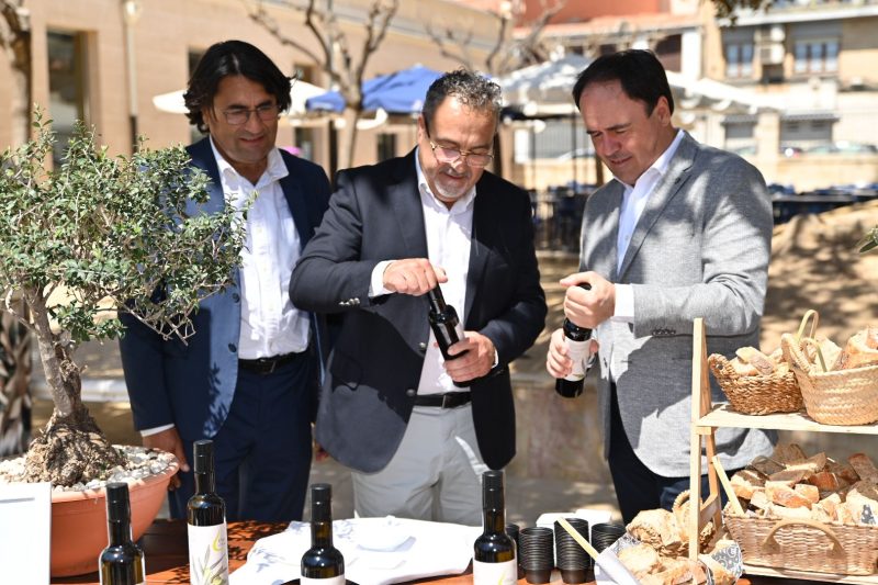 La I Muestra Olis d’Alacant pone en valor la excelencia del aceite de oliva virgen extra de la provincia
